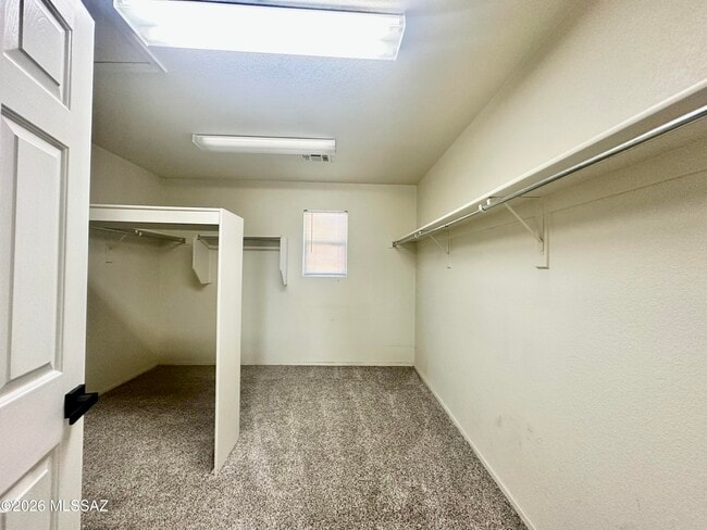Building Photo - 13696 E Shadow Pines Ln
