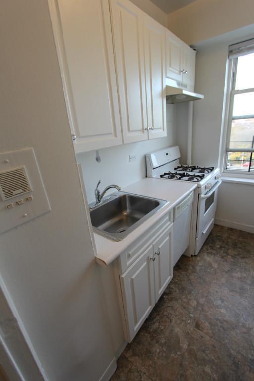 Building Photo - 1 bedroom in Rego Park NY 11374