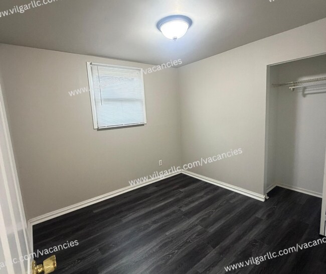 Building Photo - 5583-85-5585 Tulip Ave