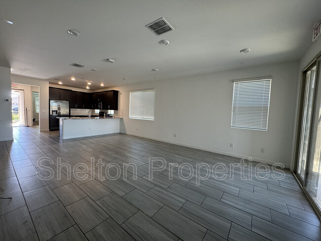 Building Photo - 4027 S 96th Dr