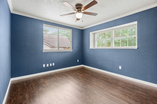 Building Photo - 14310 Sun Harbor Dr