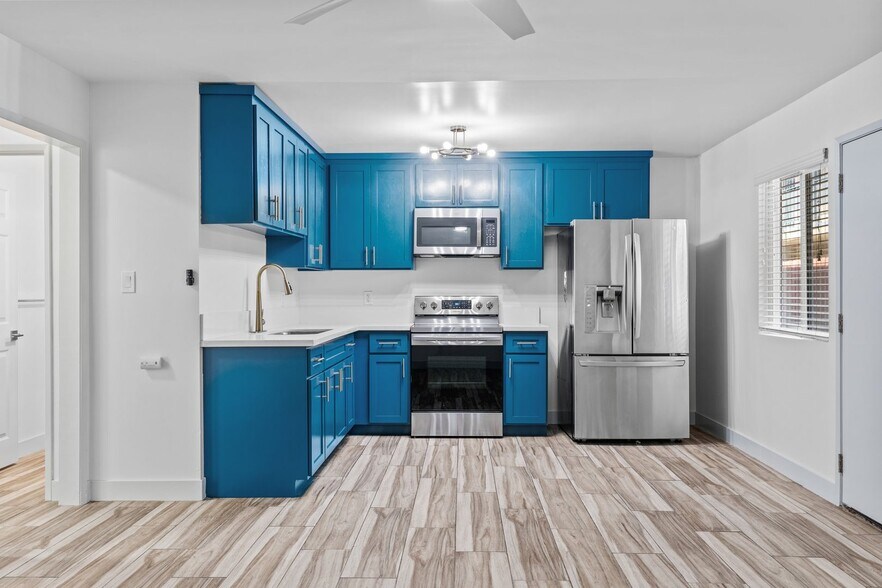 Building Photo - 1332 Walnut Ave