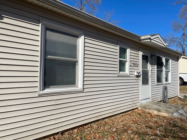 Building Photo - Budget-friendly Home For Rent In La Vista!!!
