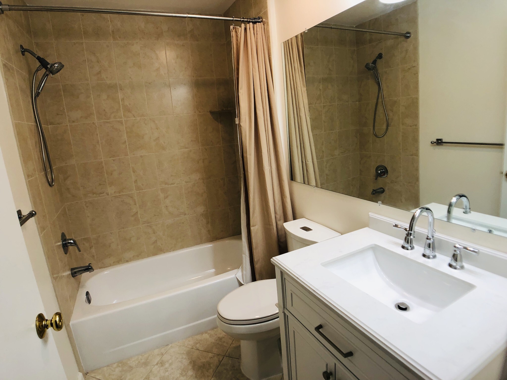 2nd Bathroom - 2501 Vroom Dr
