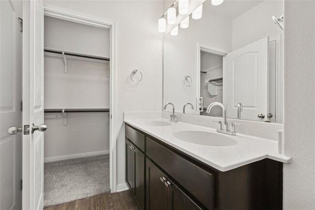 Building Photo - 1200 10th St