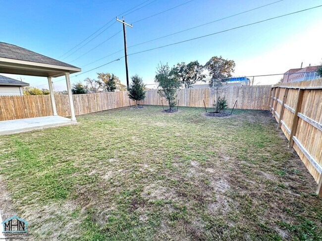 Building Photo - Spacious & Modern 5-Bedroom Rental Home in Riverstone at Westpointe!