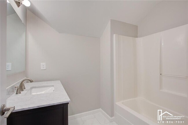 Building Photo - 1173 Arlington Ave SW