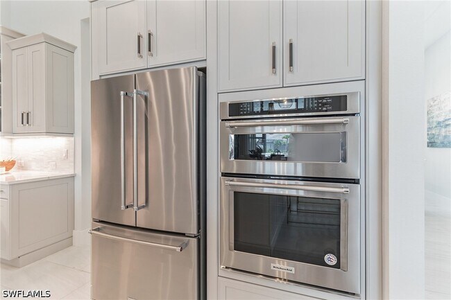 Building Photo - 6051 Plana Cays Dr