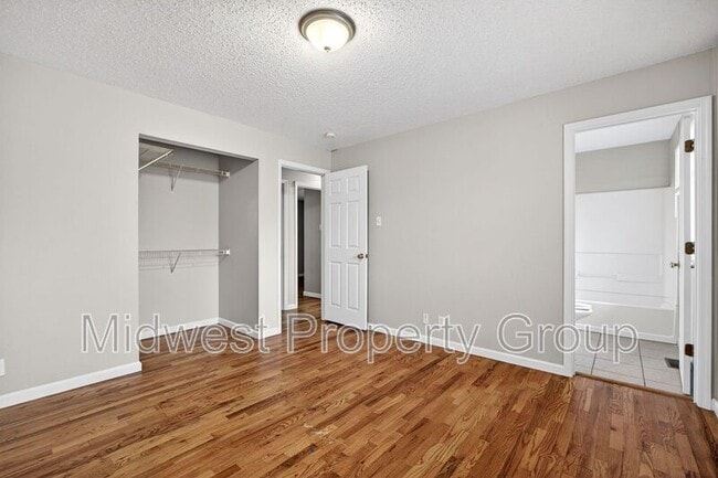 Building Photo - 2224 Millvalley Dr