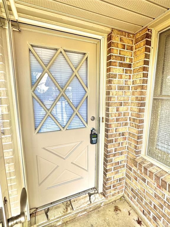 Building Photo - 761 Forestdale Dr