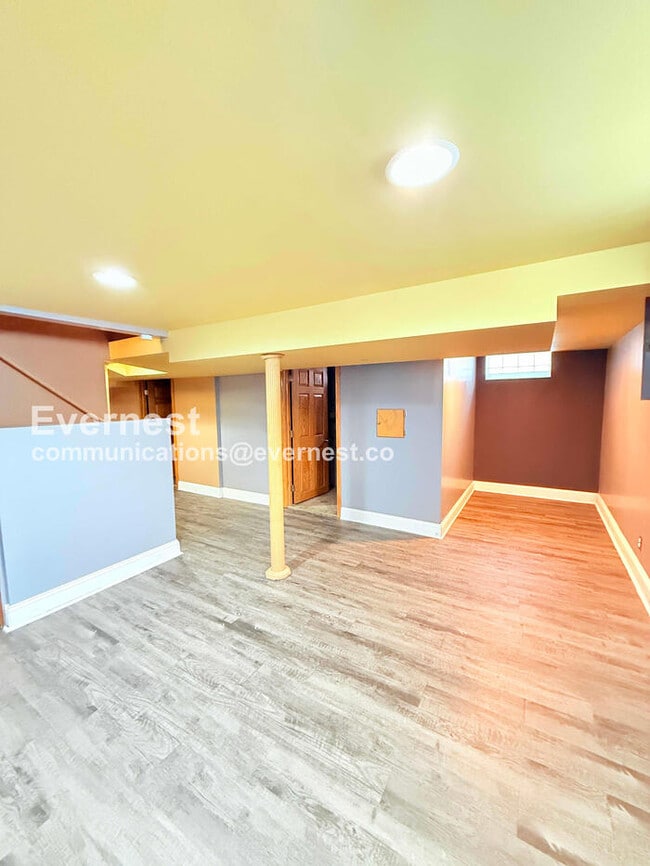 Building Photo - 11408 Seminole