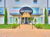 Building Photo - 1110 Sherwood Ln