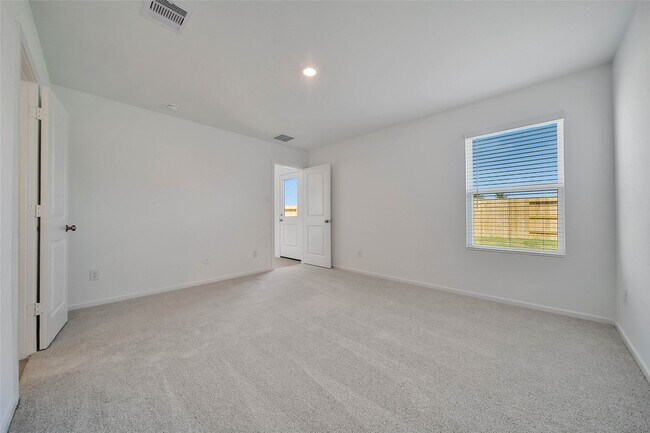Building Photo - 16257 Bergara Bend Dr