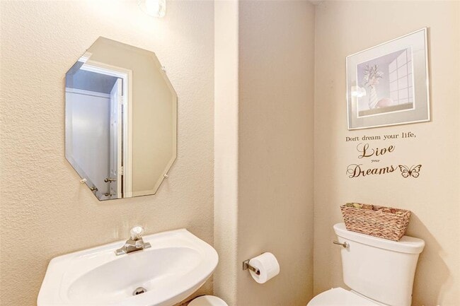 Building Photo - 1138 Jasons Bend Dr