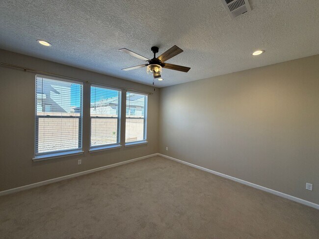 Building Photo - 4 Bedrooom Single Story New Build in Mesa Del Sol Near Netflix Studios!