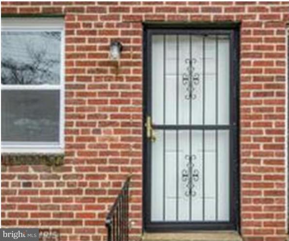 Building Photo - 1739 Gales St NE