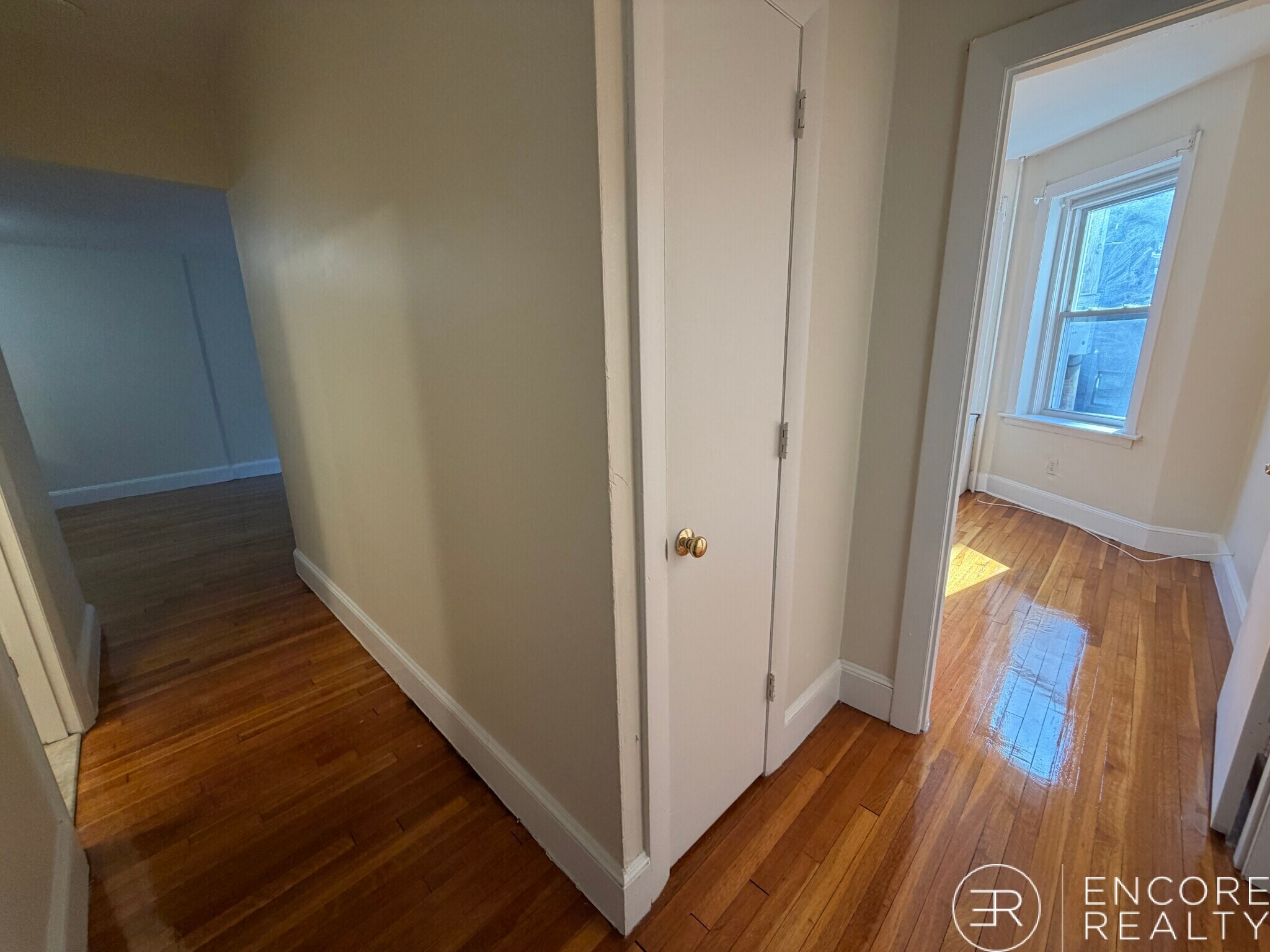 Building Photo - 48 Lancaster Ter