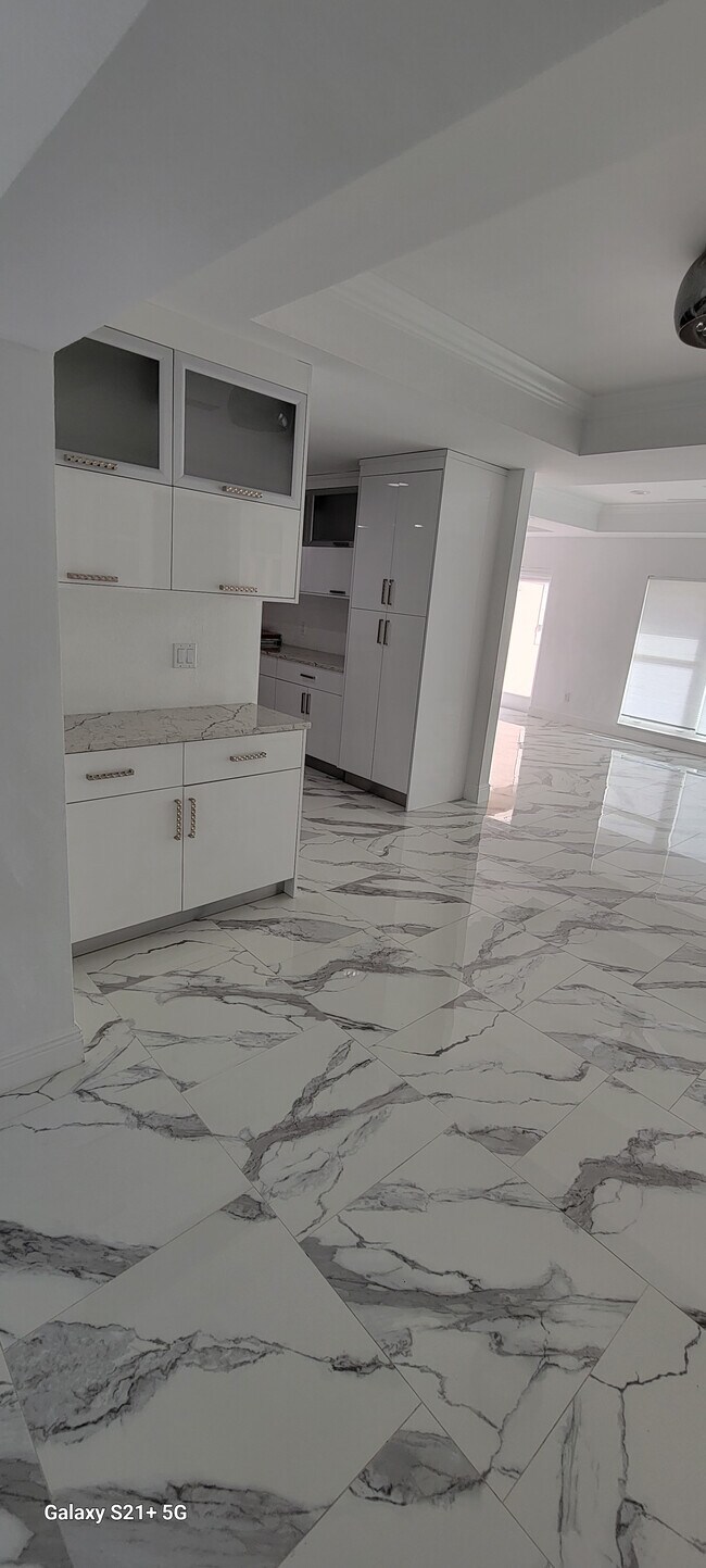 Building Photo - 5200 West Blvd