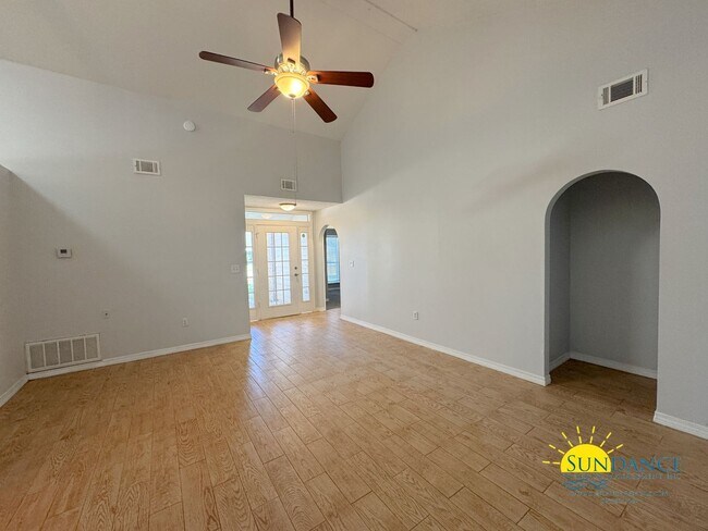 Building Photo - 130 Wright Cir