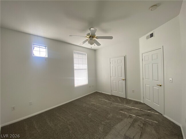 Building Photo - 8555 W Russell Rd