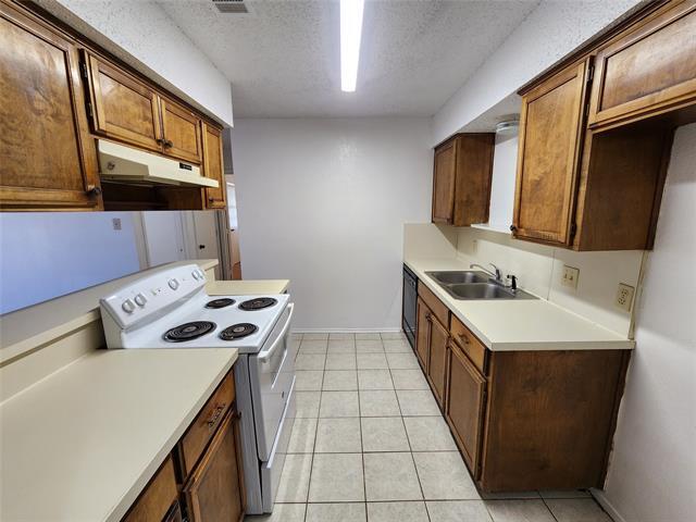 Building Photo - 315 N Burleson Blvd