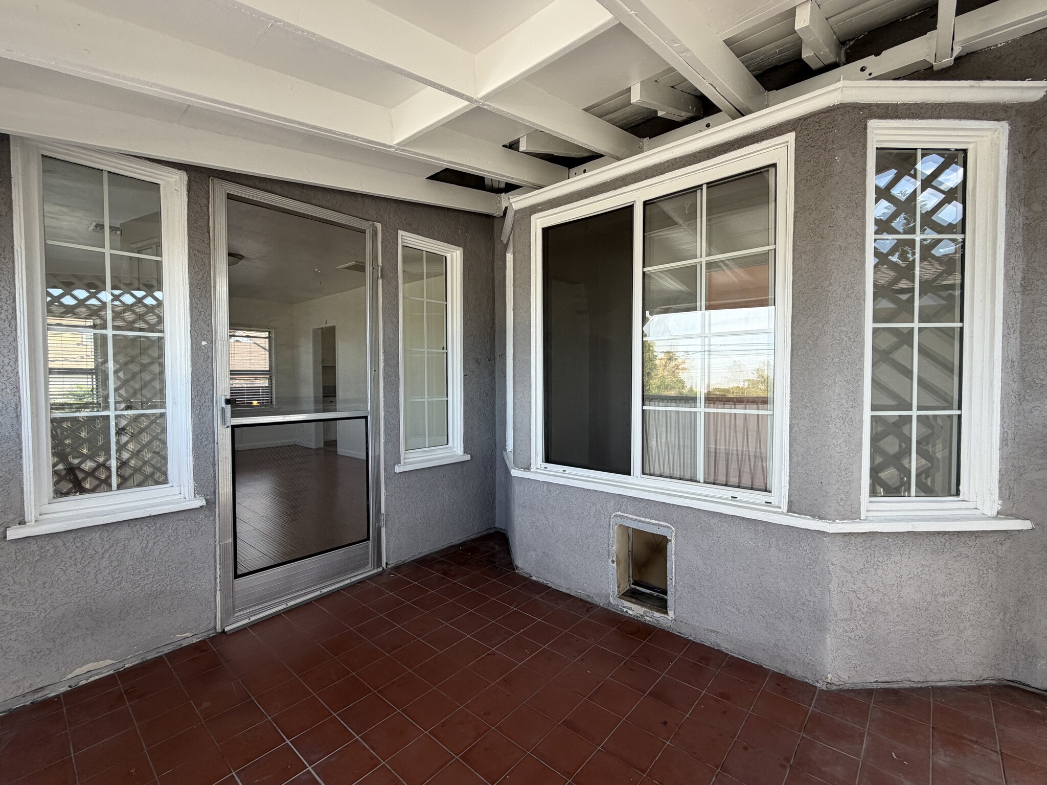 Building Photo - 10328 Silverton Ave