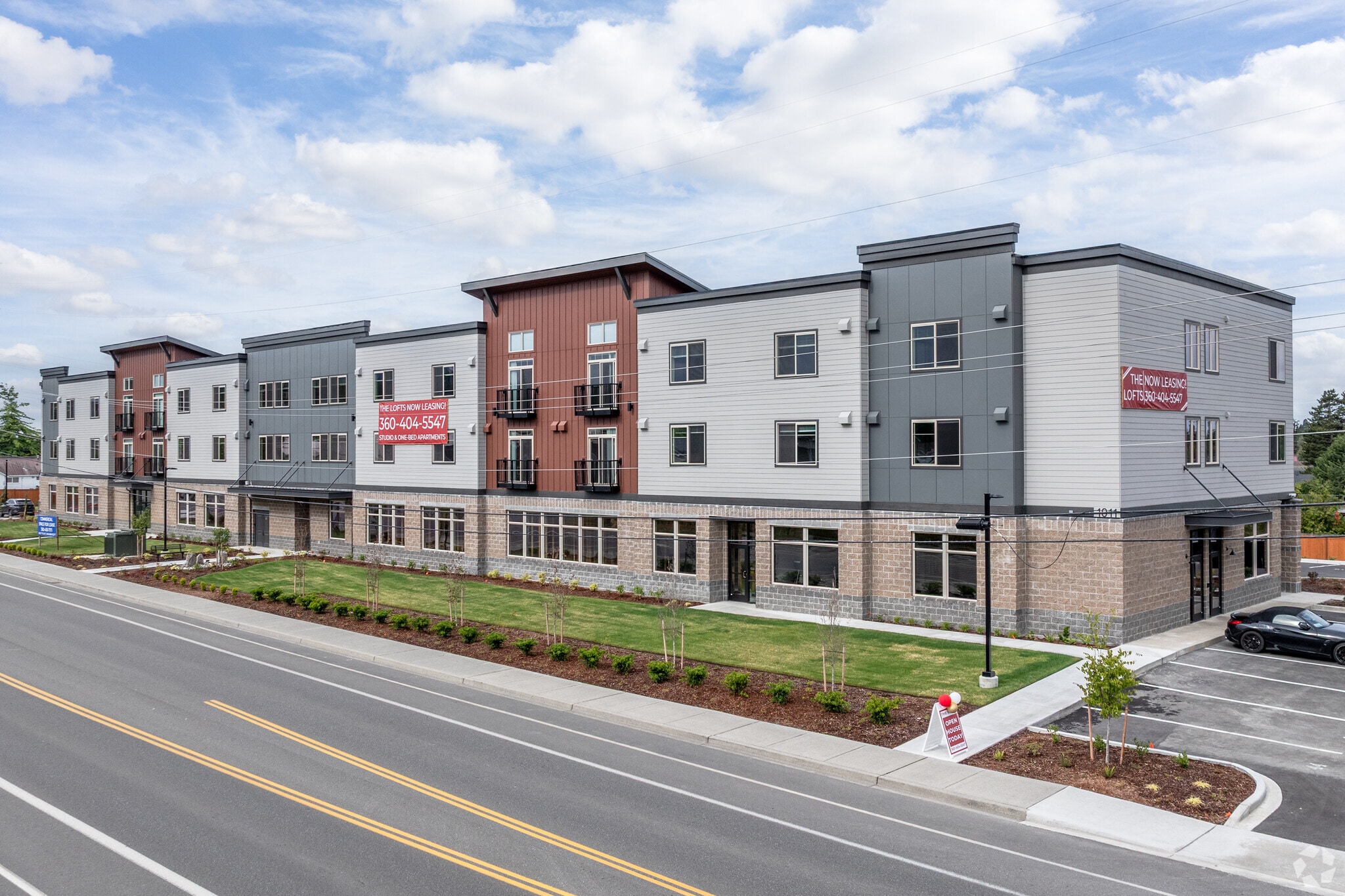 Building Photo - The Lofts