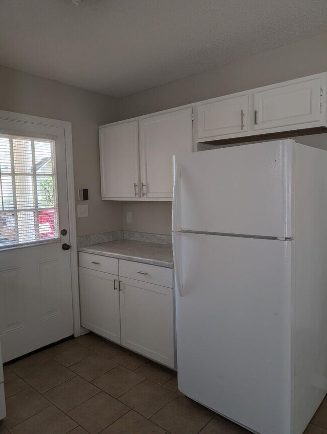 Building Photo - 6319 Richfield Ln