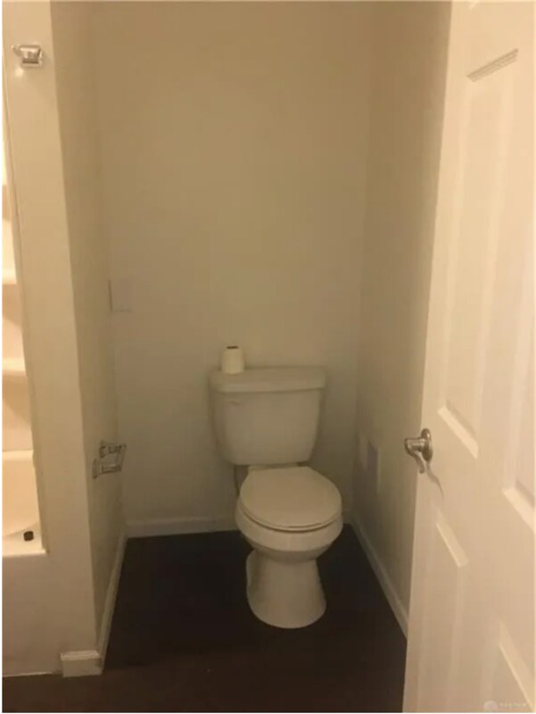 Building Photo - 144 W Fairview Ave