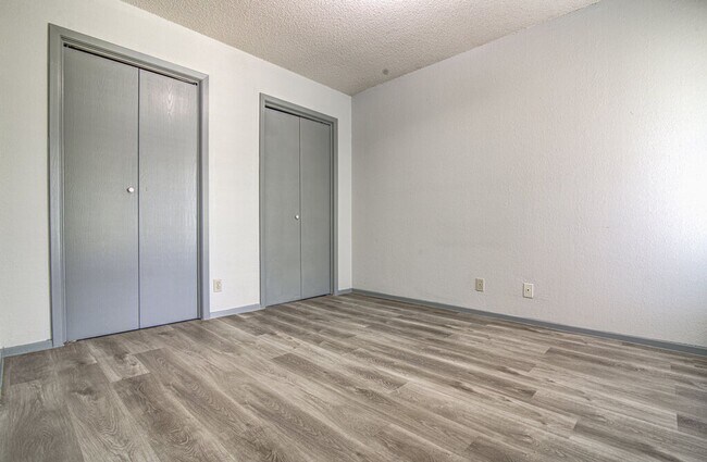 Building Photo - 9624 Sugar Hill Dr