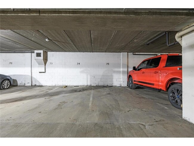 Building Photo - 450 Ford Rd