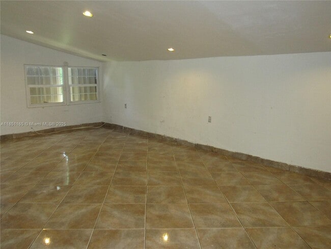 Building Photo - 6550 McKinley St