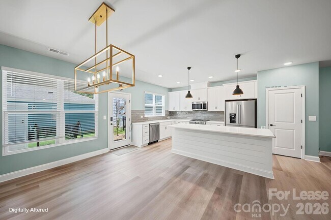 Building Photo - 10037 Mamillion Dr