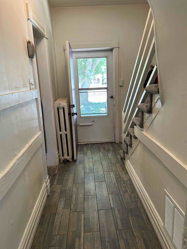 Building Photo - 1423 11th St