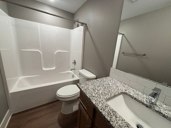 Building Photo - 4606 S Doris Ct