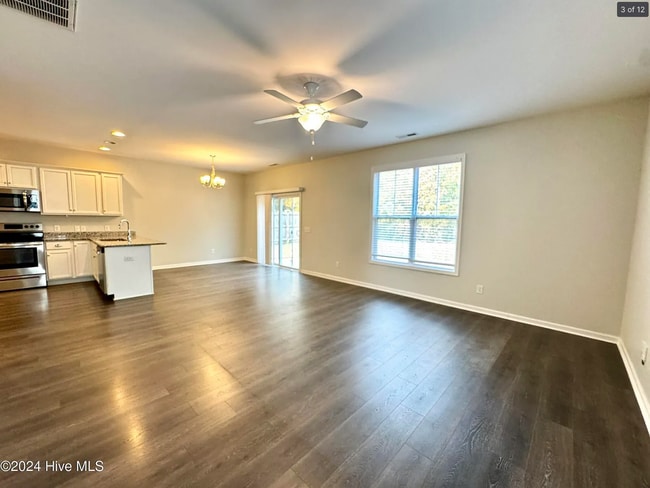 Building Photo - 9393 Cassadine Ct