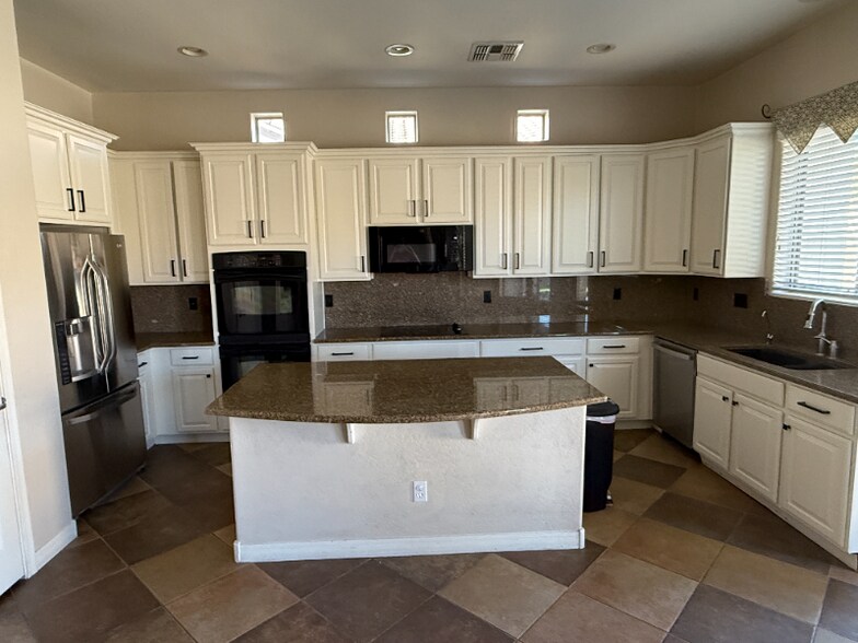 Building Photo - 25817 N 50th Ln