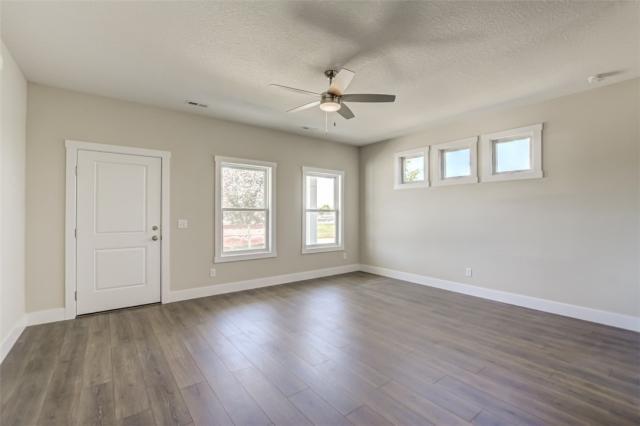 Building Photo - 3 bedroom in Mt. Zion IL 62549