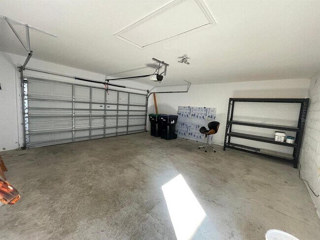 Building Photo - 13208 Silver Strand Falls Dr