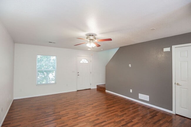 Building Photo - Charming 3-Bedroom, 2-Bath Home in the Heart of Mid-Town Fort Collins