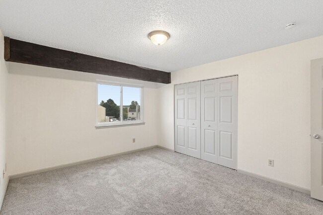 Building Photo - 3181 Vail Pass Dr