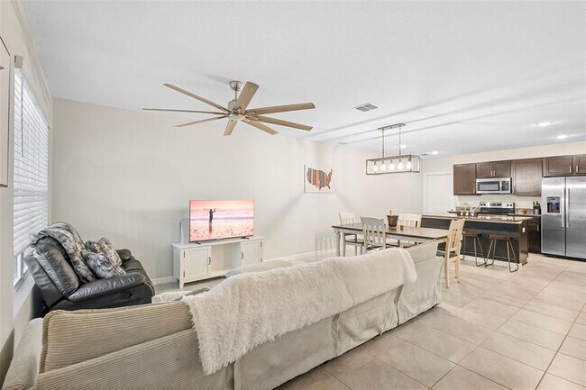 Building Photo - 635 Belgrove St