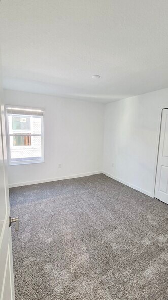 Building Photo - 12018 Language Way