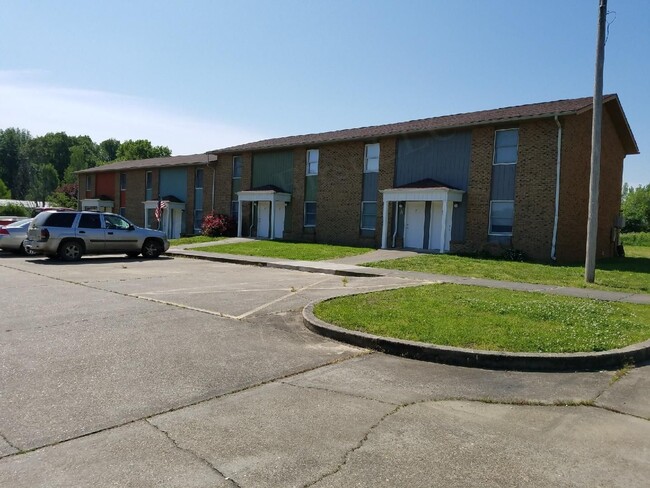 Primary Photo - Dexter Grant Townhouses