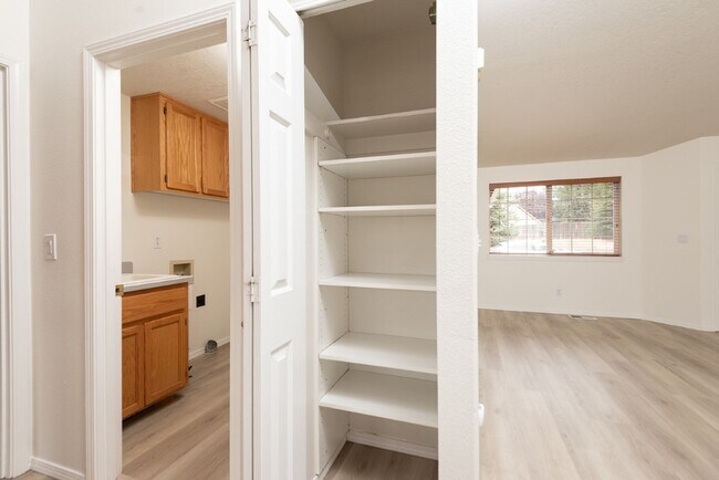 Building Photo - 63251 Gallop Ct