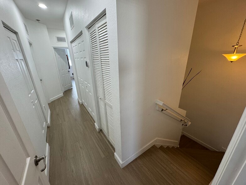 2ND FLOOR HALLWAY - 8880 NW 102nd Pl