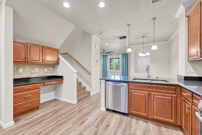 Building Photo - $2,699 - 2 Bed, 2.5 Bath Condo in Centenni...