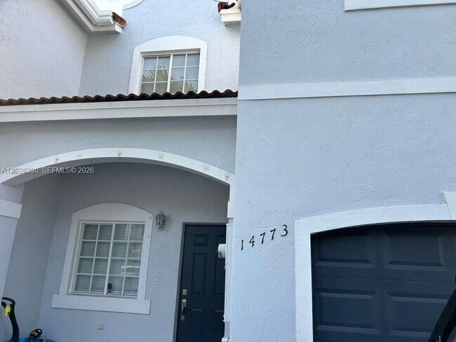 Building Photo - 14773 SW 9th Ln