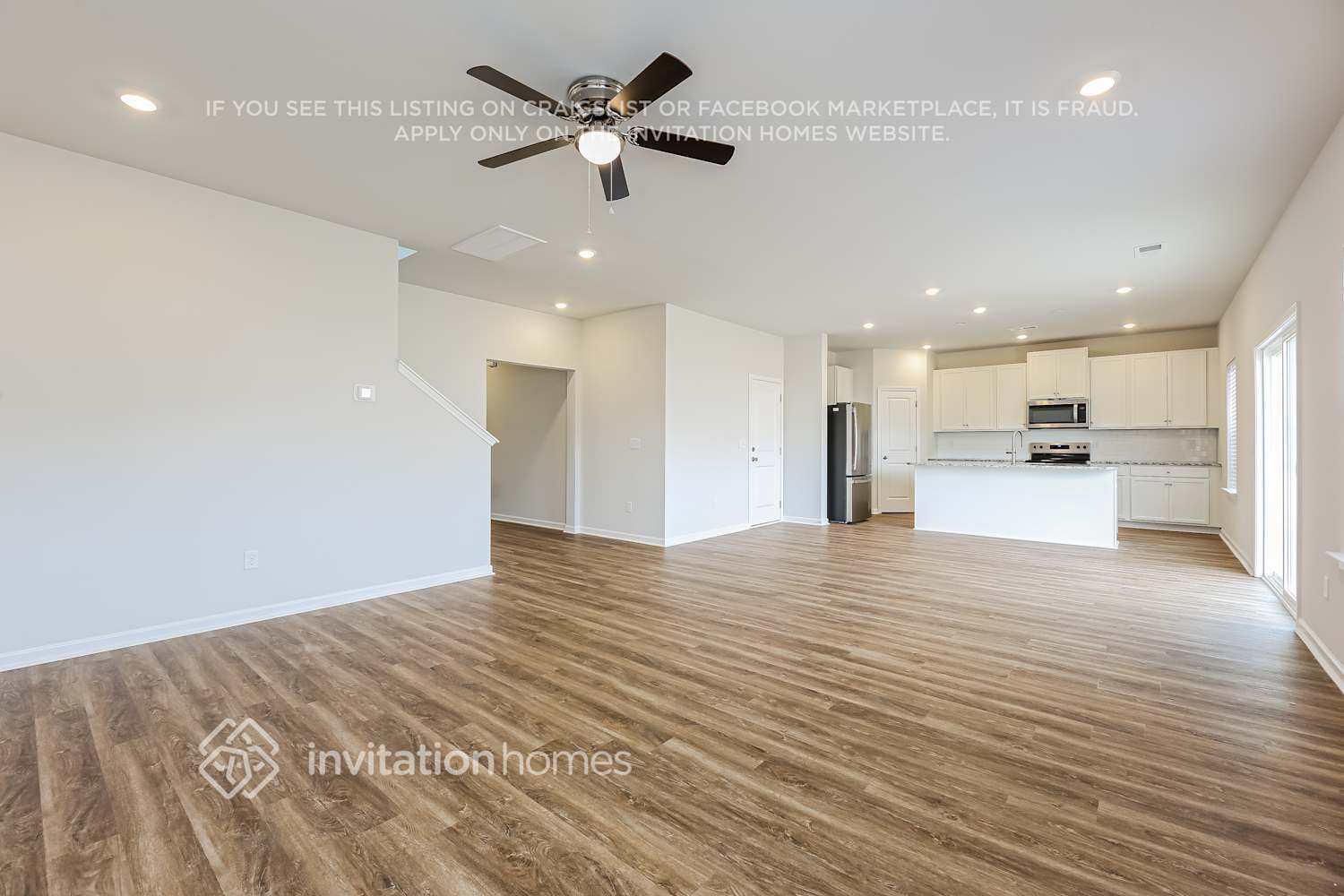 Building Photo - 213 White Flds Ave