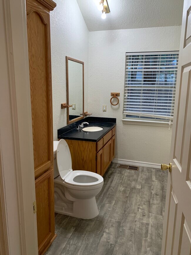 Building Photo - 6337 Amherst Way